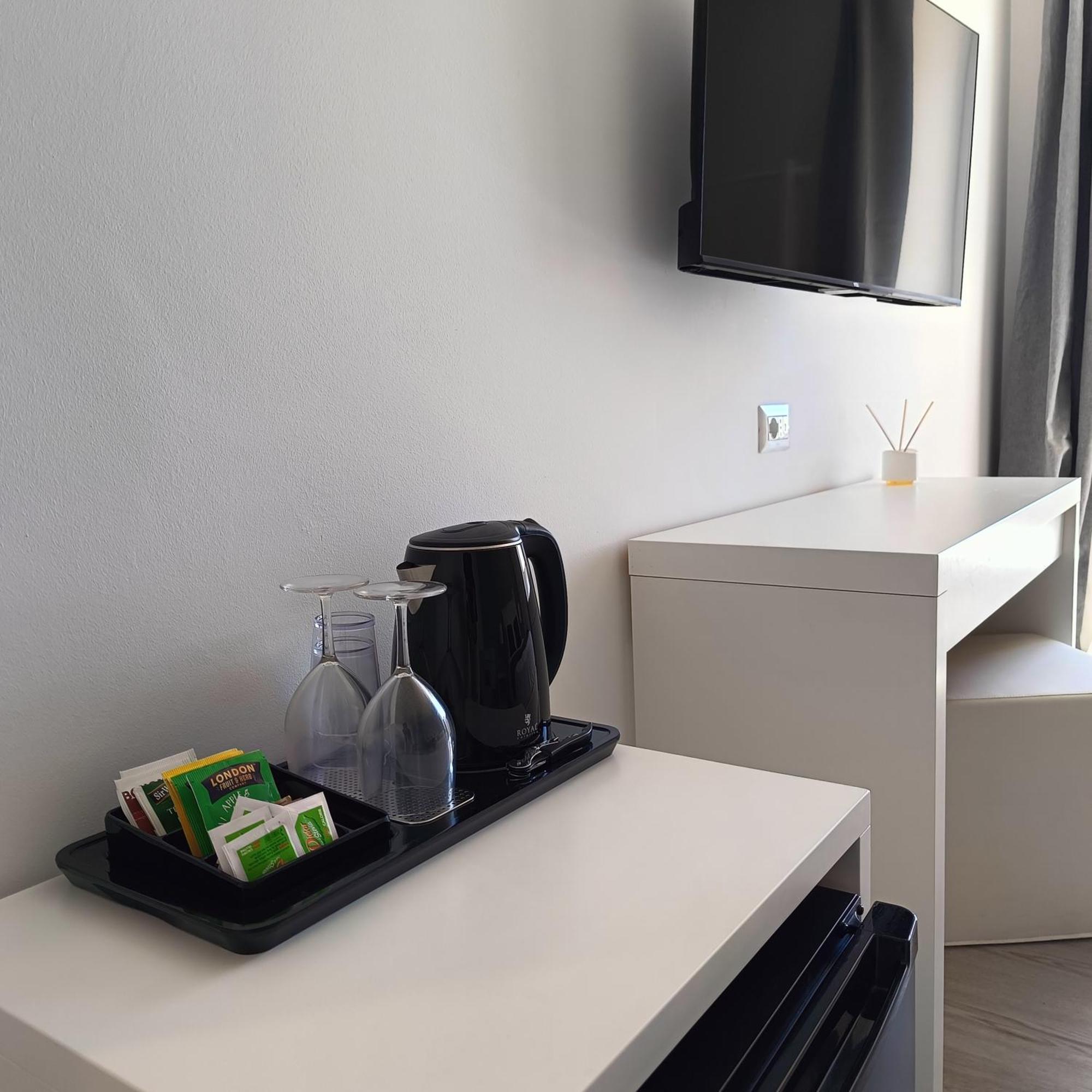 Tuffudesu Experience (Adults Only) Bed & Breakfast Osilo Phòng bức ảnh