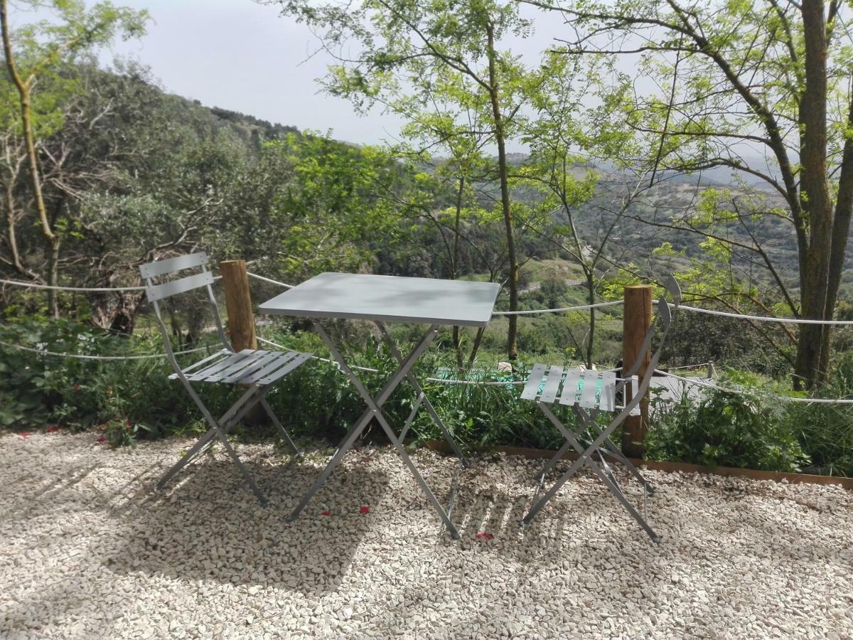 Tuffudesu Experience (Adults Only) Bed & Breakfast Osilo Ngoại thất bức ảnh